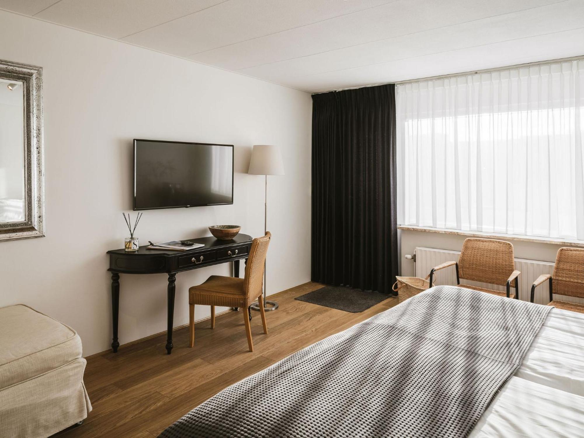 Strandhotel Domburg Exterior photo